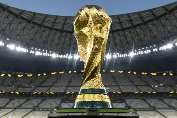 Кубок мира FIFA отправился в турне перед ЧМ-2026